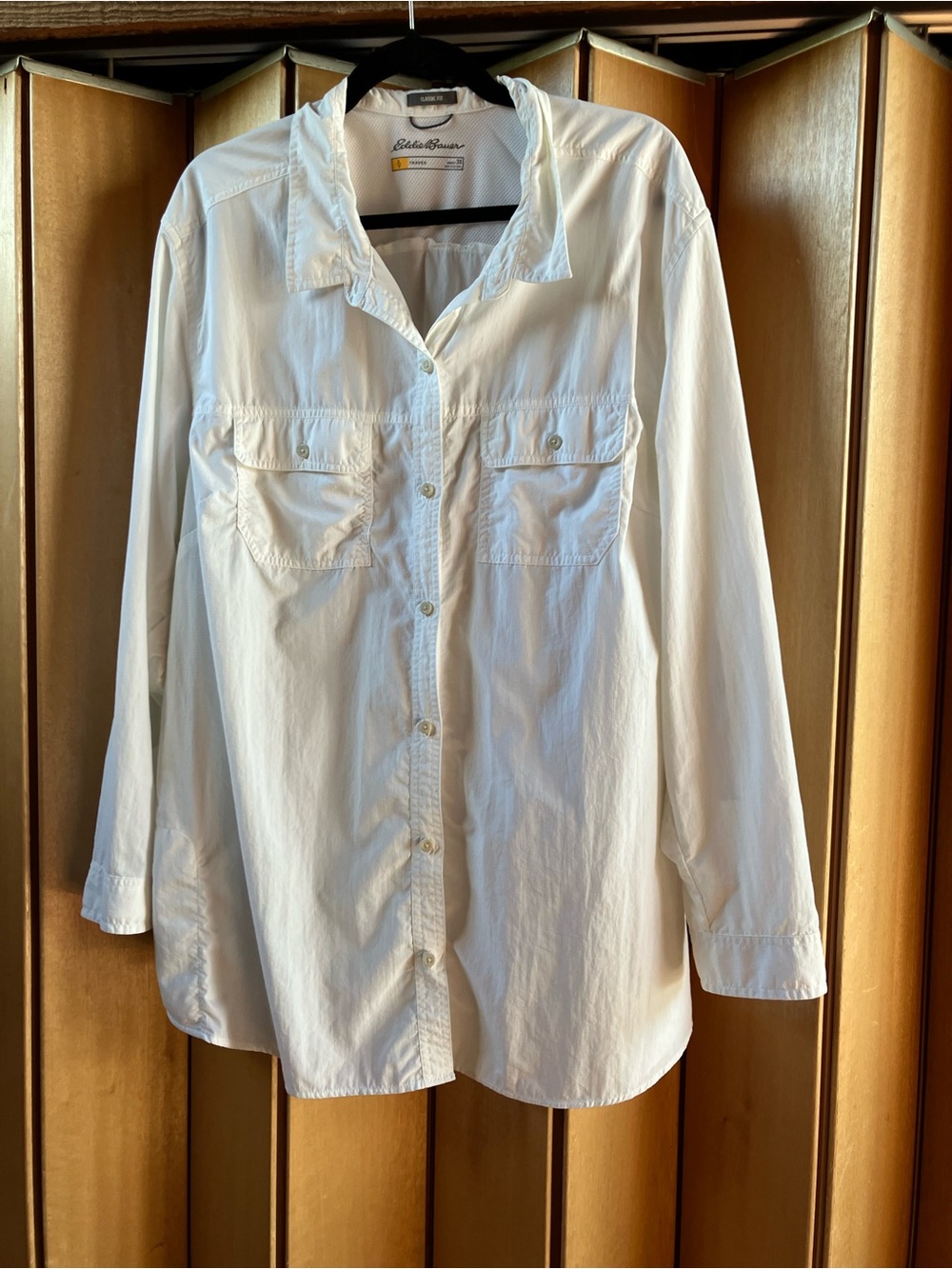 Eddie Bauer White Long Sleeve Button-Front Shirt